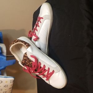 Steve Madden Billboard Sneakers